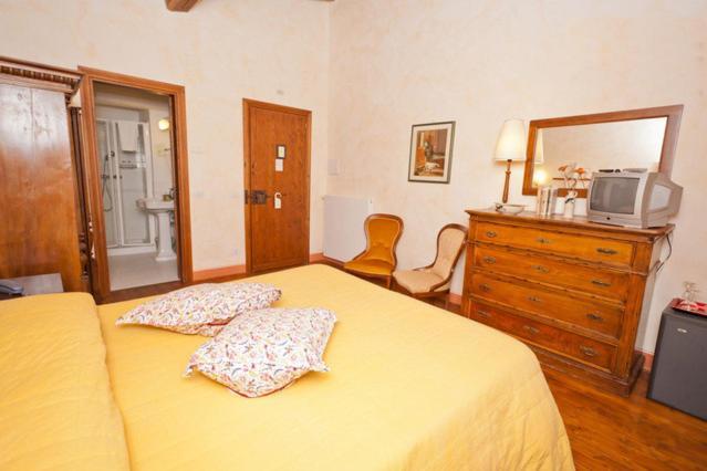 La Locanda Del Borgo بييترالونجا الغرفة الصورة